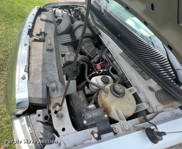 image for item KN9542 2013 Ford E450  shuttle bus