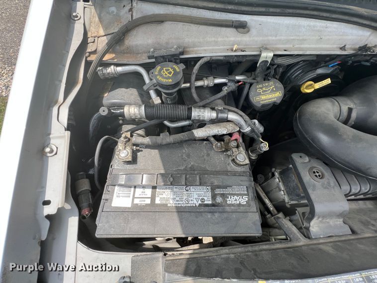 image for item KN9542 2013 Ford E450  shuttle bus