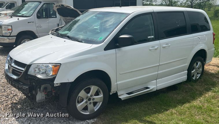 image for item KN9544 2017 Dodge Grand Caravan  handicap accessible van