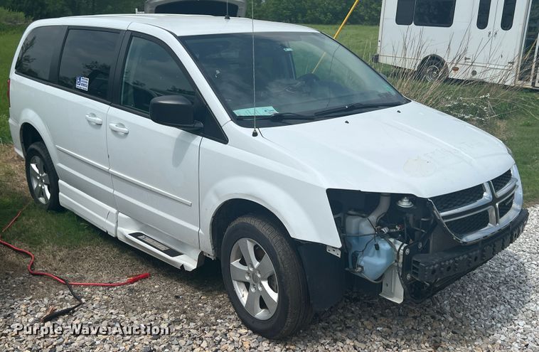 image for item KN9544 2017 Dodge Grand Caravan  handicap accessible van