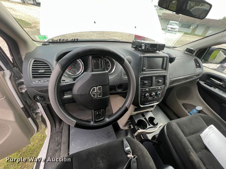 image for item KN9544 2017 Dodge Grand Caravan  handicap accessible van