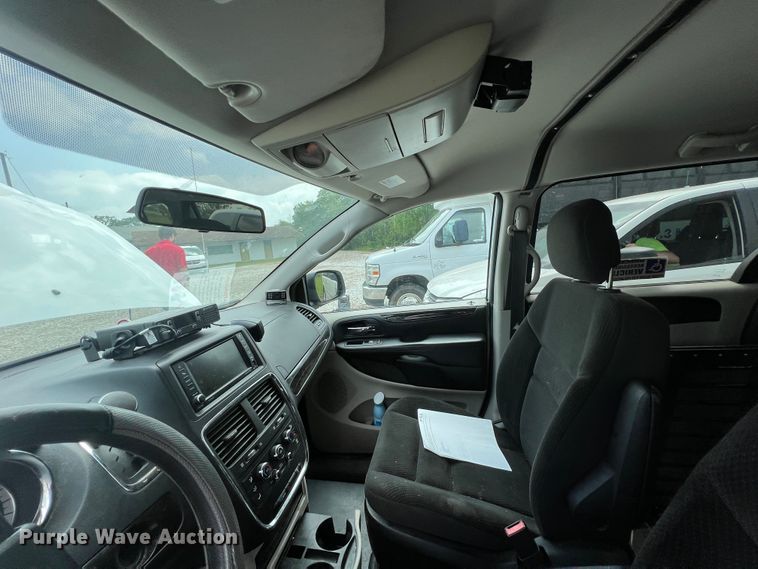 image for item KN9544 2017 Dodge Grand Caravan  handicap accessible van