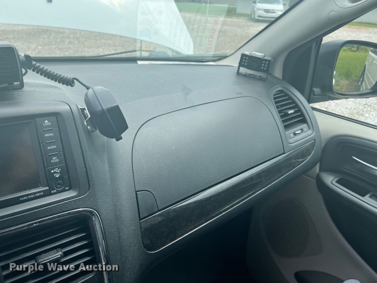 image for item KN9544 2017 Dodge Grand Caravan  handicap accessible van