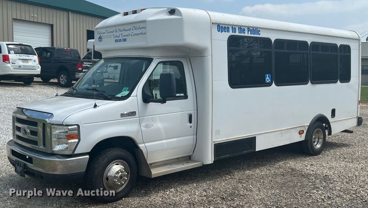 image for item KN9545 2012 Ford E450  shuttle bus