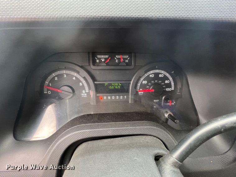 image for item KN9545 2012 Ford E450  shuttle bus