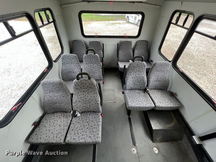 image for item KN9545 2012 Ford E450  shuttle bus