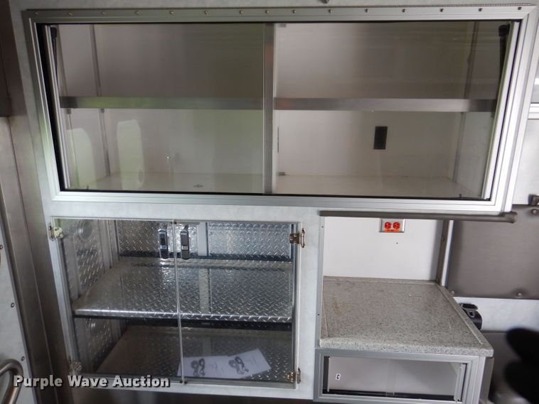 image for item KN9869 2004 Ford E450  ambulance