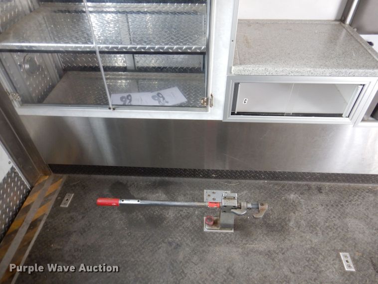 image for item KN9869 2004 Ford E450  ambulance