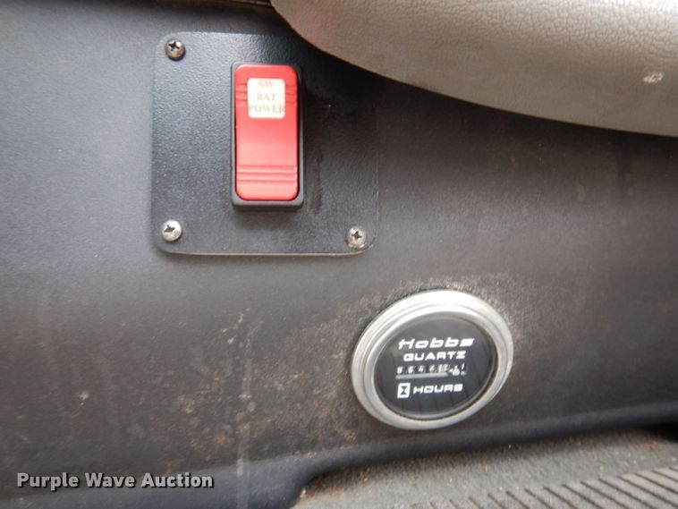 image for item KN9869 2004 Ford E450  ambulance