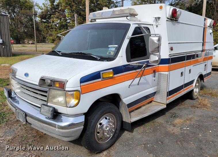 image for item KQ9084 1994 Ford Econoline E350  ambulance