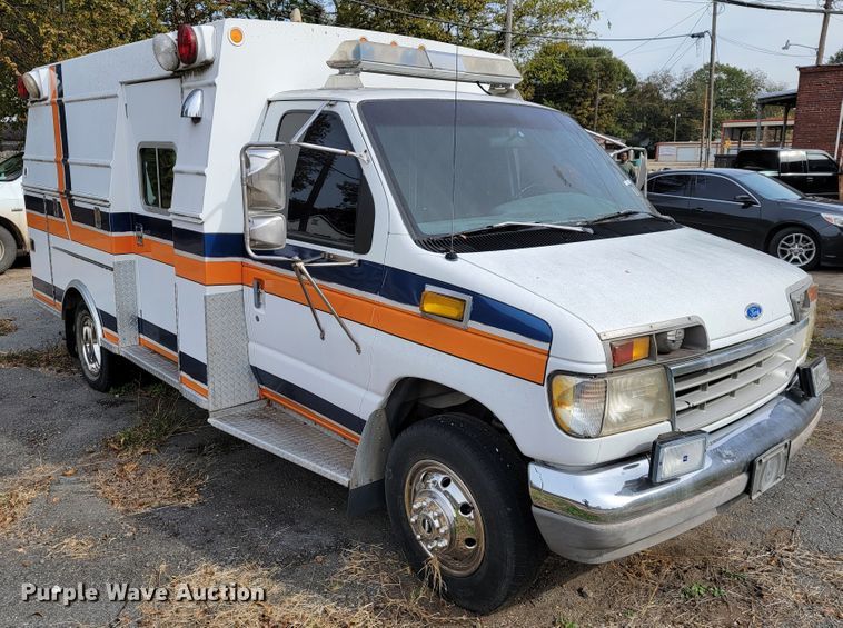 image for item KQ9084 1994 Ford Econoline E350  ambulance
