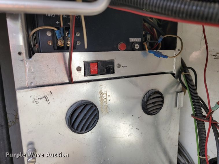 image for item KQ9084 1994 Ford Econoline E350  ambulance