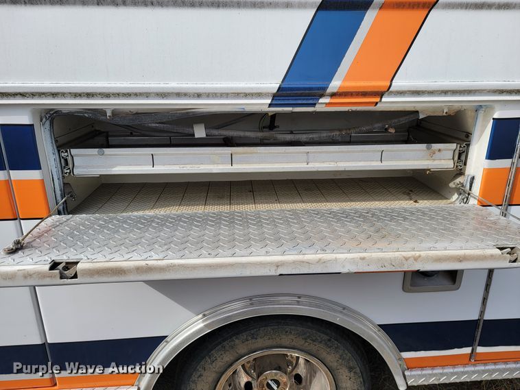 image for item KQ9084 1994 Ford Econoline E350  ambulance