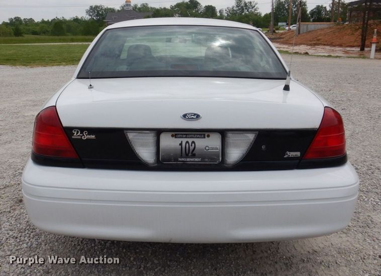 image for item KR9330 2009 Ford Crown Victoria Police Interceptor