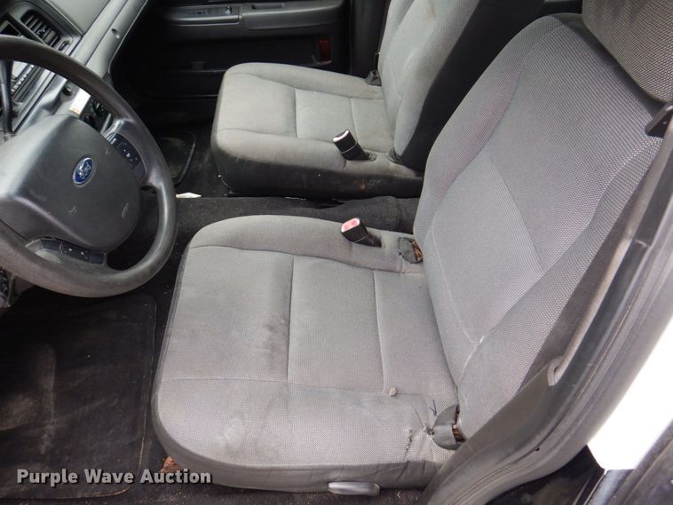 image for item KR9330 2009 Ford Crown Victoria Police Interceptor