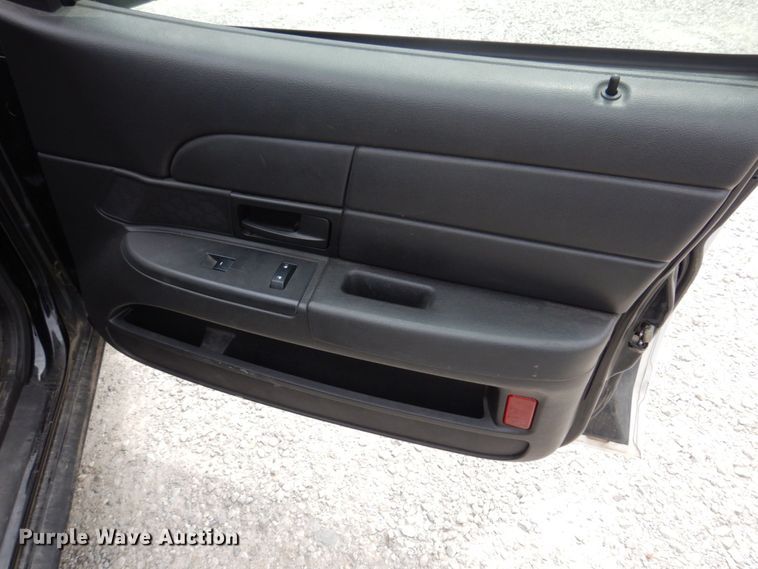 image for item KR9330 2009 Ford Crown Victoria Police Interceptor