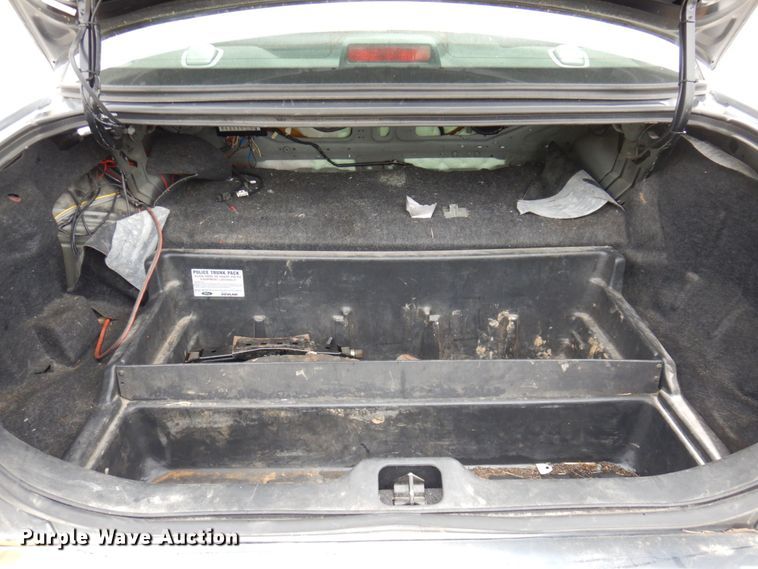 image for item KR9330 2009 Ford Crown Victoria Police Interceptor