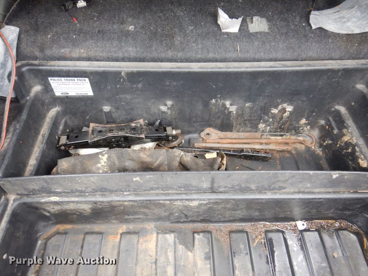 image for item KR9330 2009 Ford Crown Victoria Police Interceptor