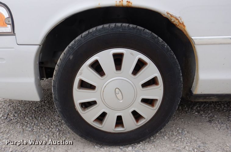 image for item KR9330 2009 Ford Crown Victoria Police Interceptor