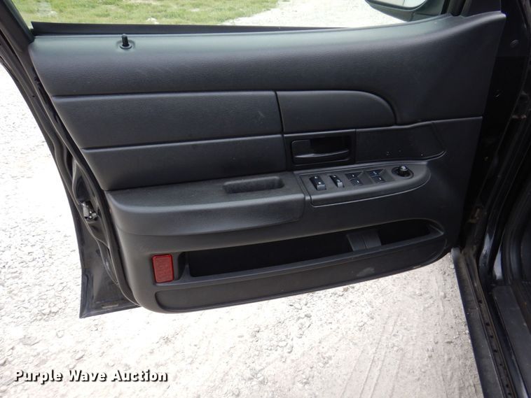 image for item KR9331 2009 Ford Crown Victoria Police Interceptor