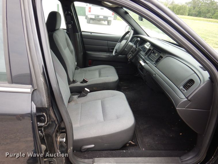 image for item KR9331 2009 Ford Crown Victoria Police Interceptor