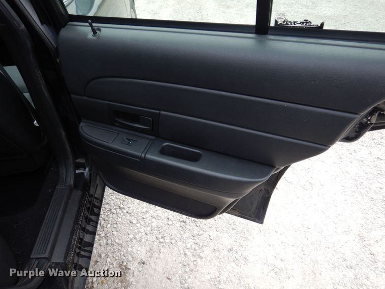 image for item KR9331 2009 Ford Crown Victoria Police Interceptor