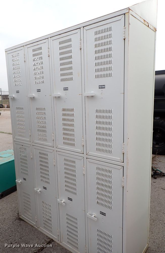 image for item KR9688 (3) locker sections