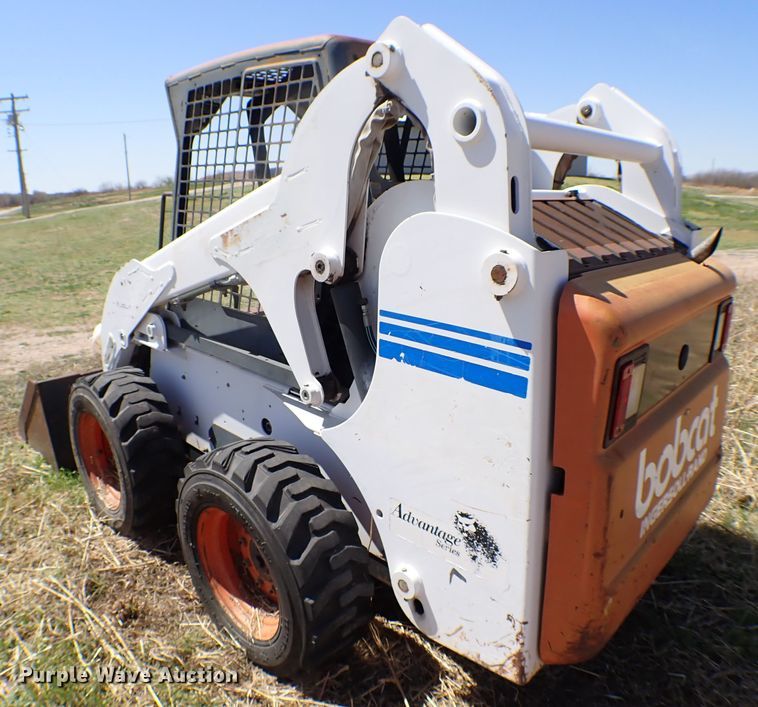 image for item KR9701 2000 Bobcat 773G  skid steer loader
