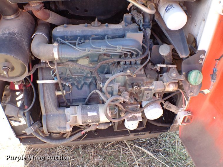 image for item KR9701 2000 Bobcat 773G  skid steer loader