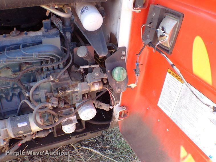 image for item KR9701 2000 Bobcat 773G  skid steer loader