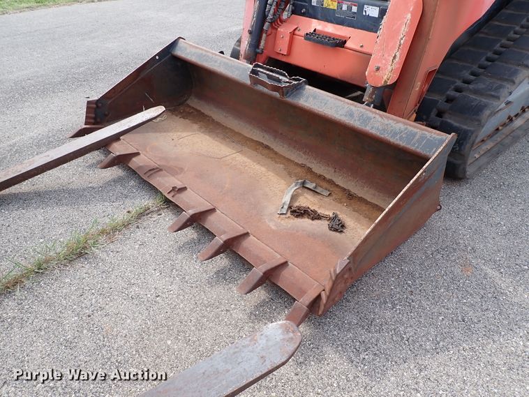 image for item KR9704 2013 Kubota SVL90-2  skid steer loader
