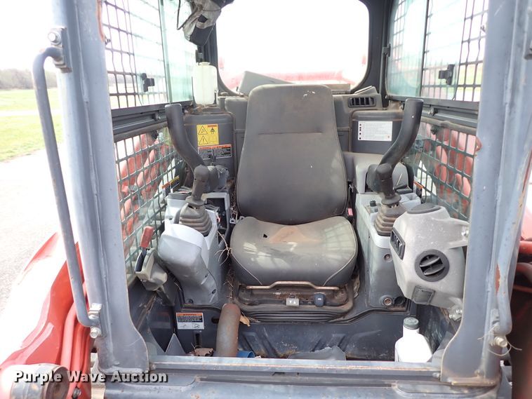 image for item KR9704 2013 Kubota SVL90-2  skid steer loader