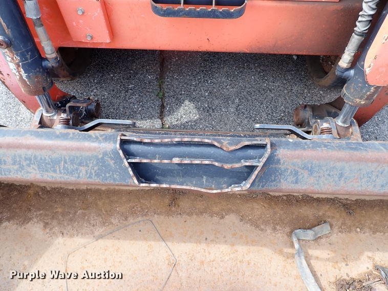 image for item KR9704 2013 Kubota SVL90-2  skid steer loader