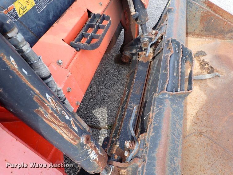 image for item KR9704 2013 Kubota SVL90-2  skid steer loader