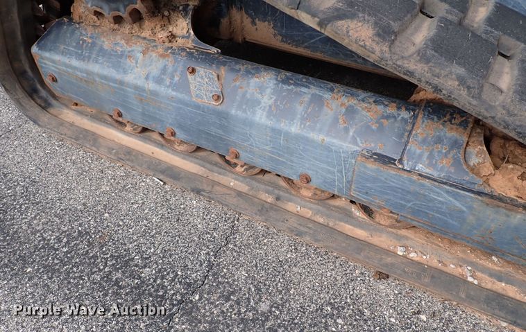 image for item KR9704 2013 Kubota SVL90-2  skid steer loader