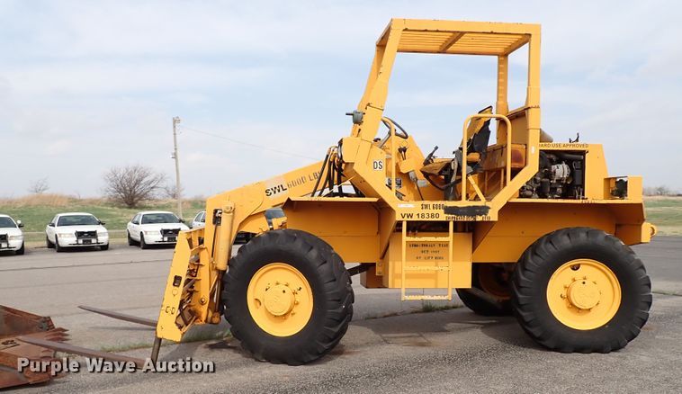 image for item KR9705 1999 Lift King DS  telehandler