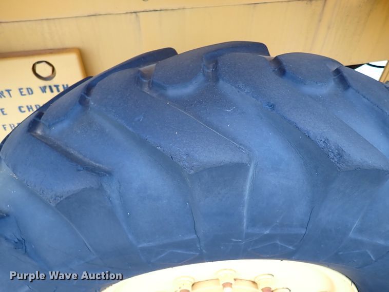 image for item KR9705 1999 Lift King DS  telehandler