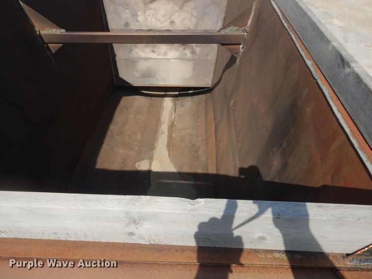 image for item KS9955 1987 Load King  bottom dump trailer