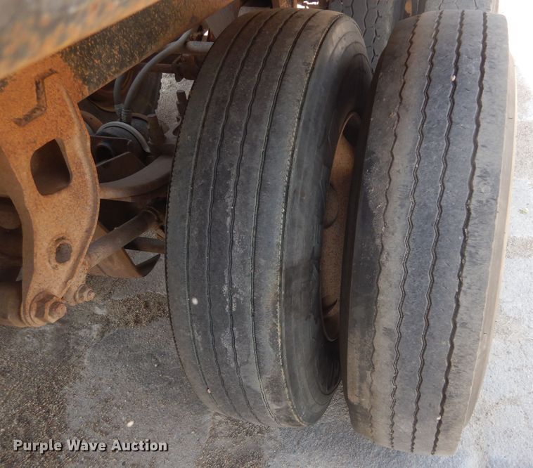 image for item KS9955 1987 Load King  bottom dump trailer