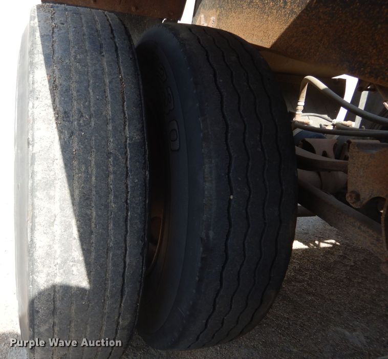 image for item KS9955 1987 Load King  bottom dump trailer