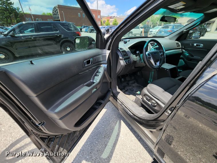 image for item KT9863 2015 Ford Explorer Police Interceptor  SUV