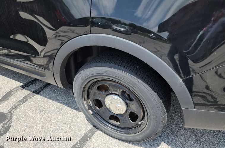 image for item KT9864 2014 Ford Explorer Police Interceptor  SUV