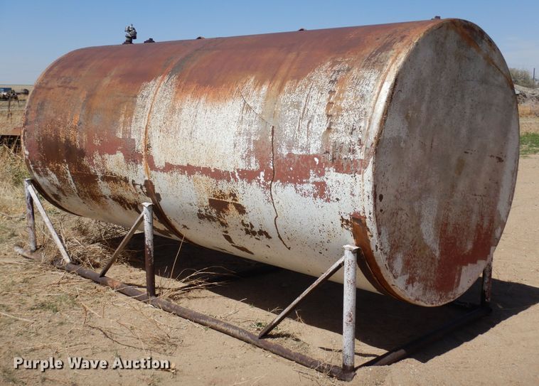 image for item LT9816 2,000 gallon tank