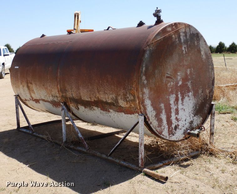 image for item LT9816 2,000 gallon tank