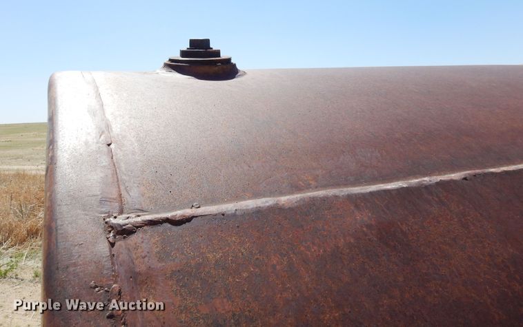 image for item LT9816 2,000 gallon tank