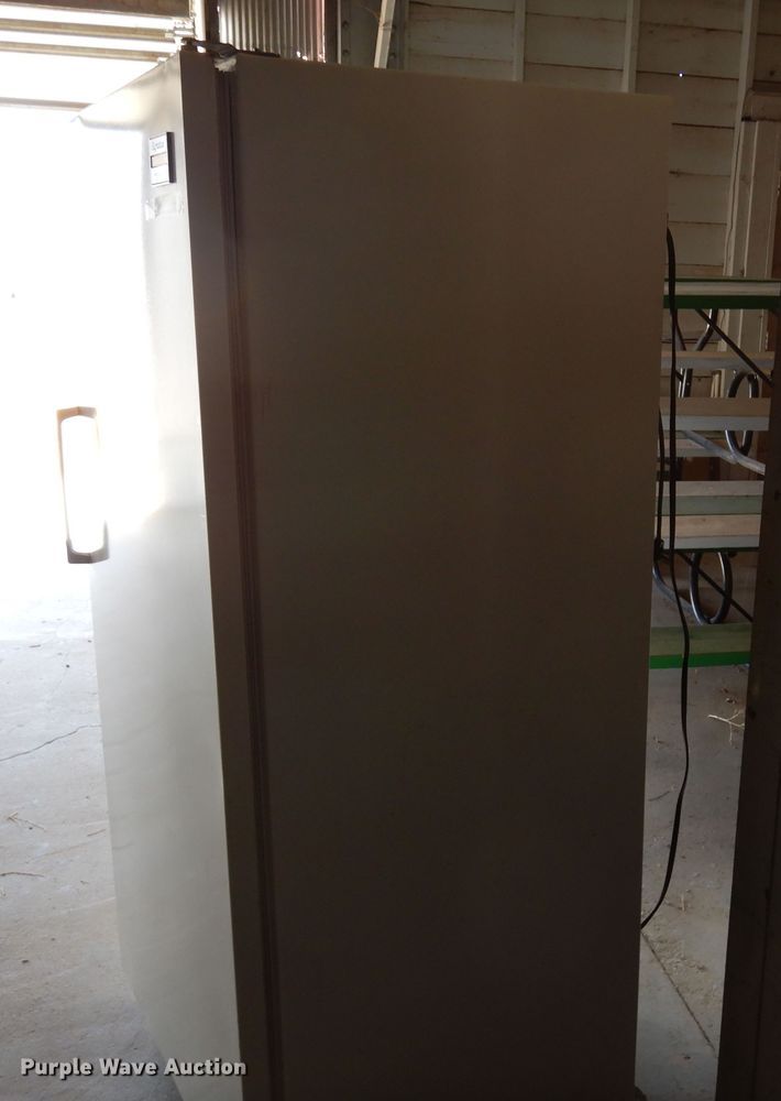 image for item LT9817 Signature HMG-4634-00  freezer