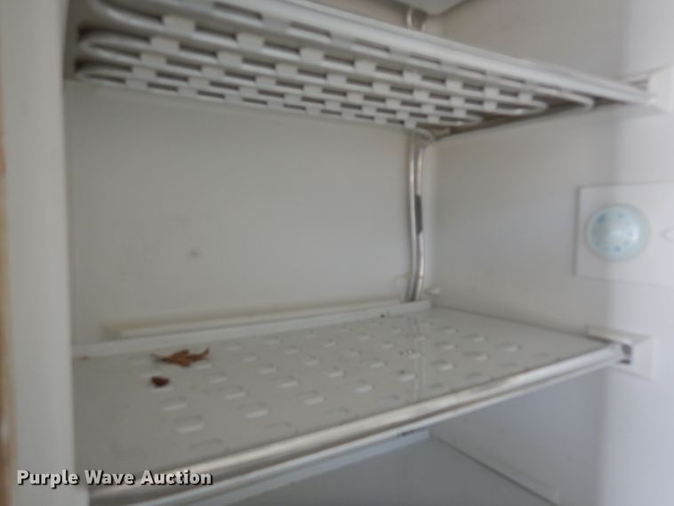 image for item LT9817 Signature HMG-4634-00  freezer