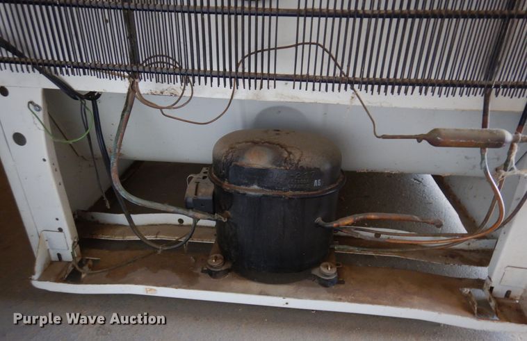 image for item LT9817 Signature HMG-4634-00  freezer