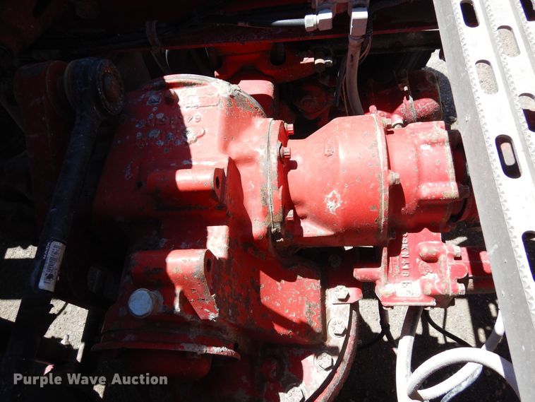 image for item LT9823 1995 Mack CH613  semi truck