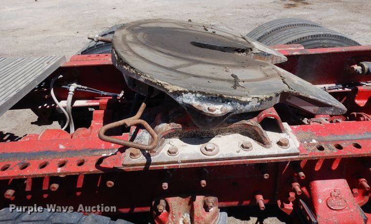 image for item LT9823 1995 Mack CH613  semi truck